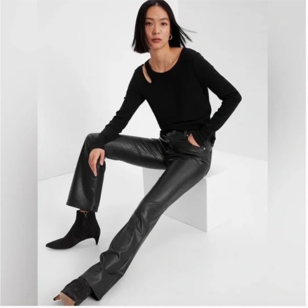 Gap Mid Rise Baby Boot Faux Leather Pants Womens Size 12/31R